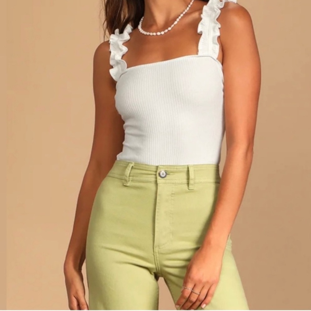NWT Le Lis Ruffle Ribbed Bodysuit Size‎ Medium
